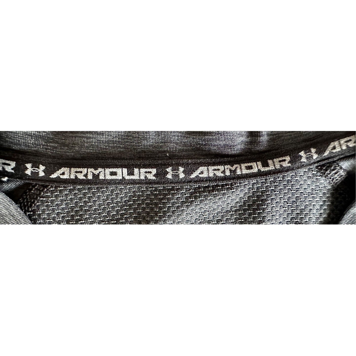 ARMOUR  SIZE- L DRY-FIT