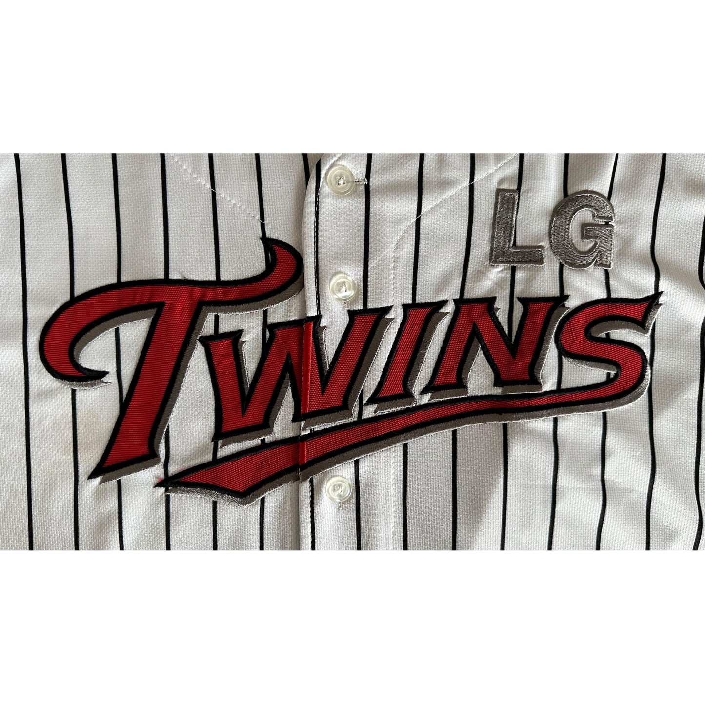 TWINS SIZE-XL BASEBALL JERSEYS