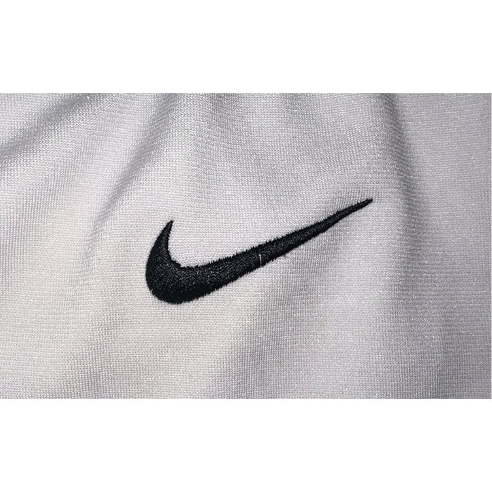 NIKE REBELS SIZE-xl SHORTS