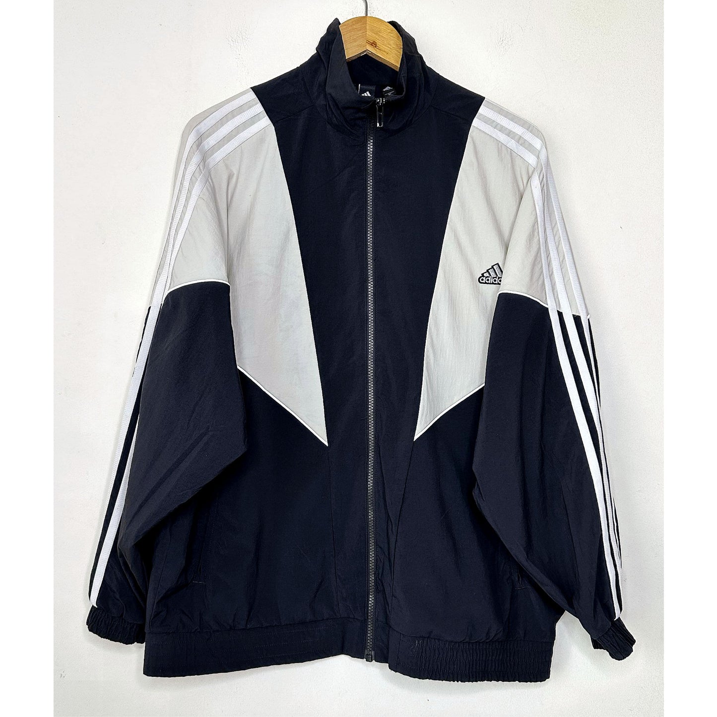 ADIDAS SIZE- XL LIMITED EDITION LUXURY JACKET