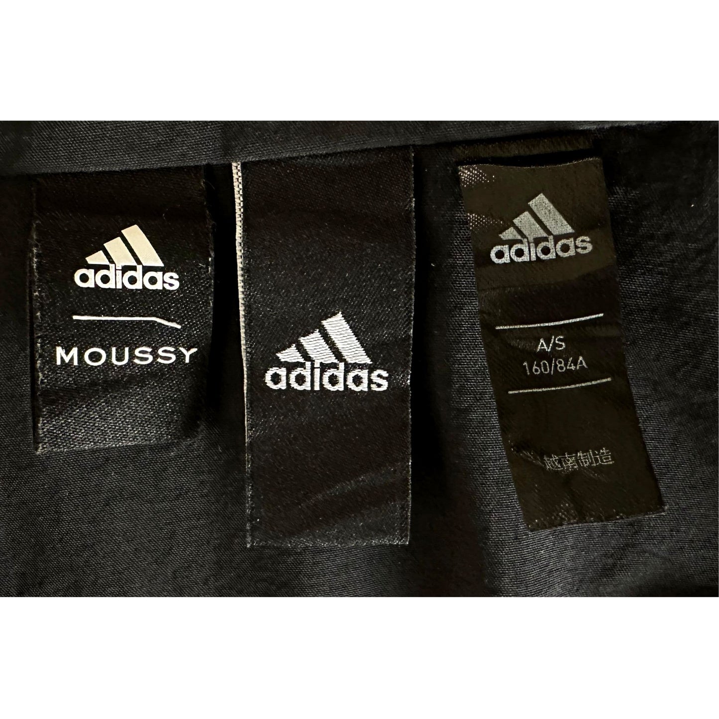 ADIDAS SIZE- XL LIMITED EDITION LUXURY JACKET