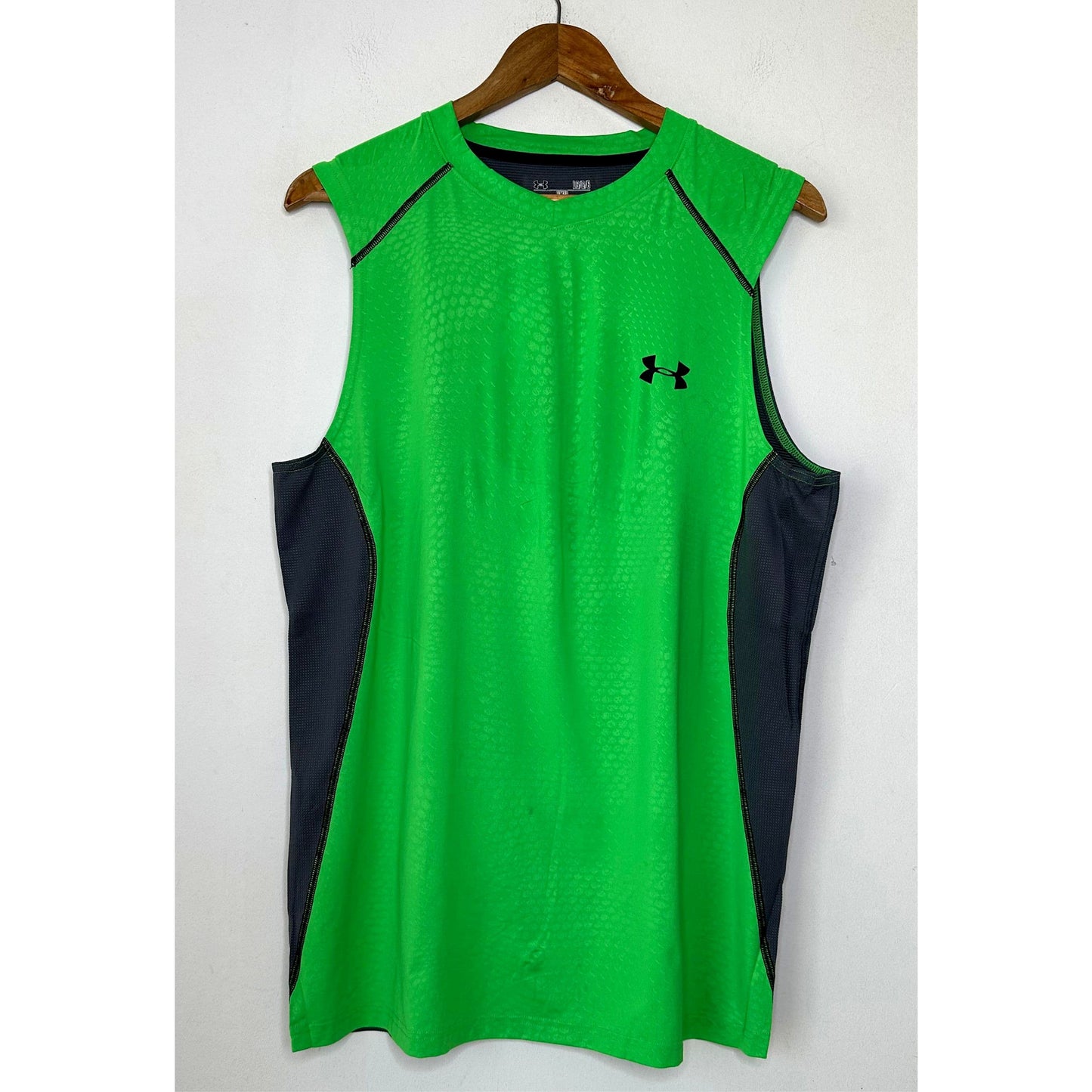 UNDER ARMOUR SIZE-XL BASKETBALL JERSEYS