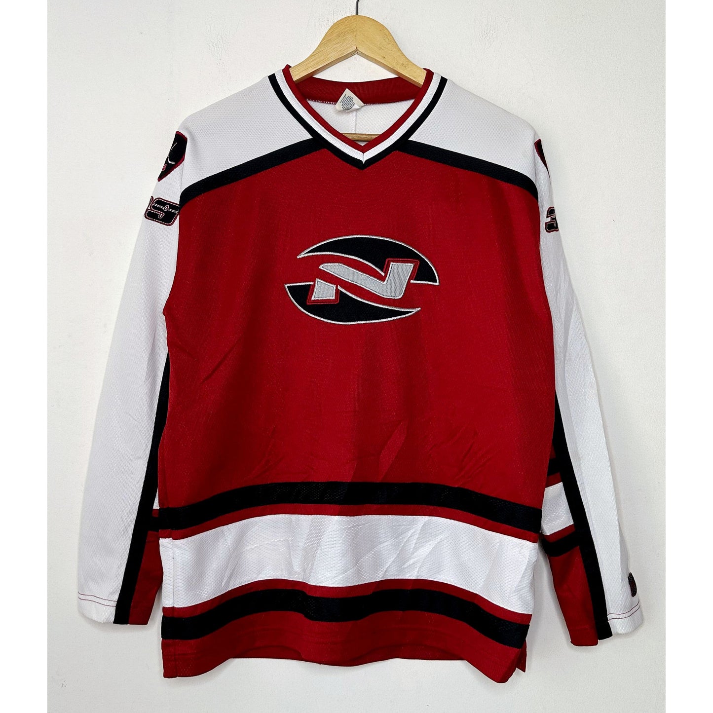 OLD NAVY NO 39 SIZE- M -ICE HOCKEY JERSEYS