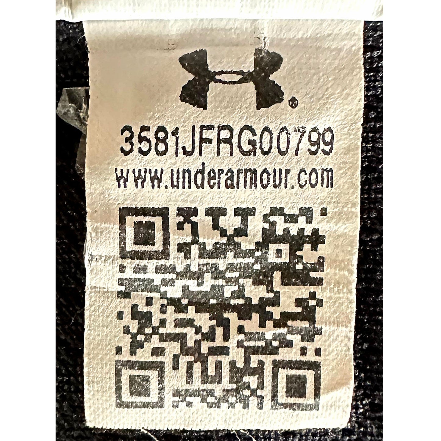 UNDER ARMOUR JESUIT SIZE-XL PREMIUM DRY-FIT