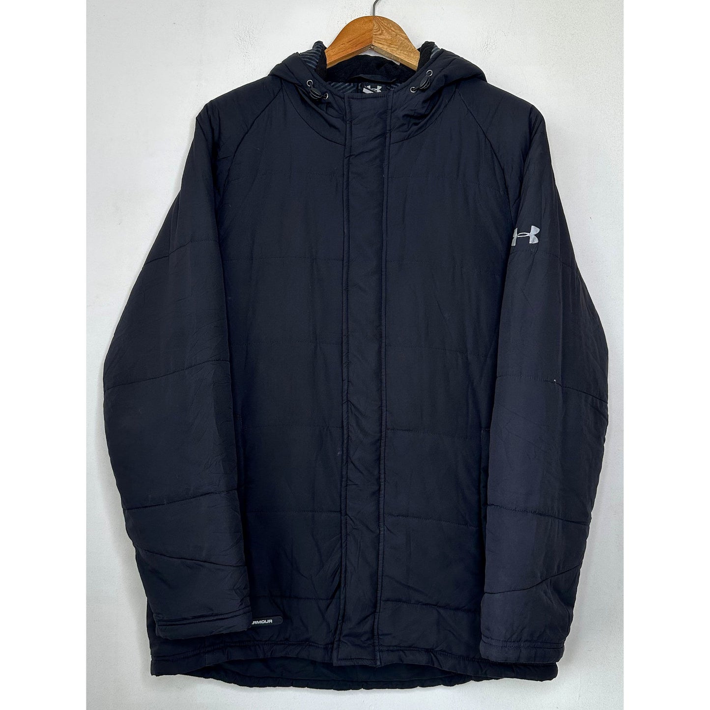 UNDER ARMOUR SIZE- L LIMITED EDITION LUXURY JACKET