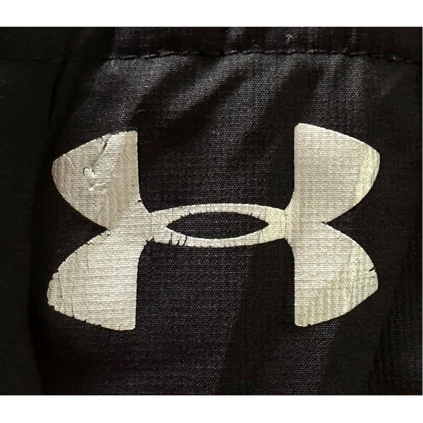 UNDER ARMOUR SIZE- L LIMITED EDITION LUXURY JACKET