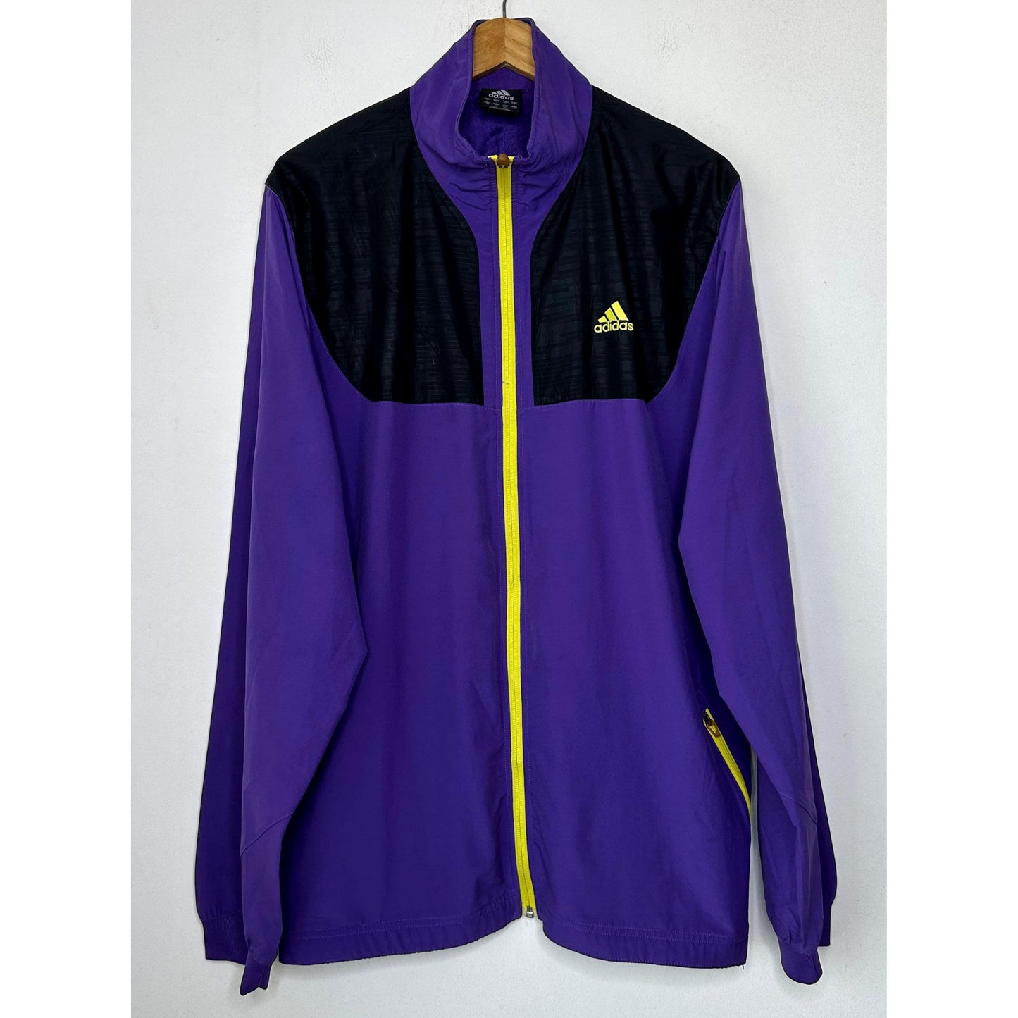 ADIDAS SIZE- XL LIMITED EDITION LUXURY JACKET