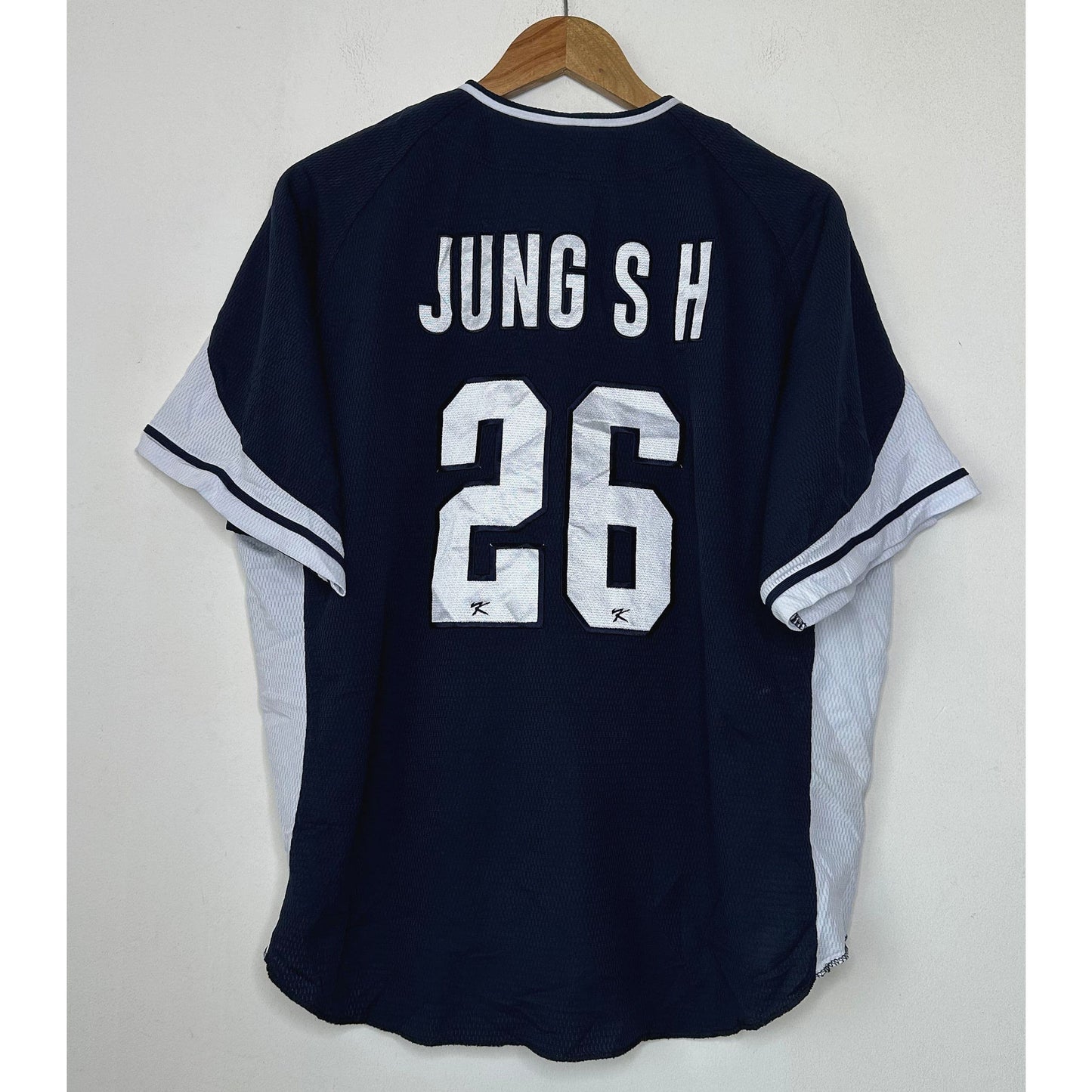 JUNG SH KOREA  NO 26 SIZE-M BASEBALL JERSEYS