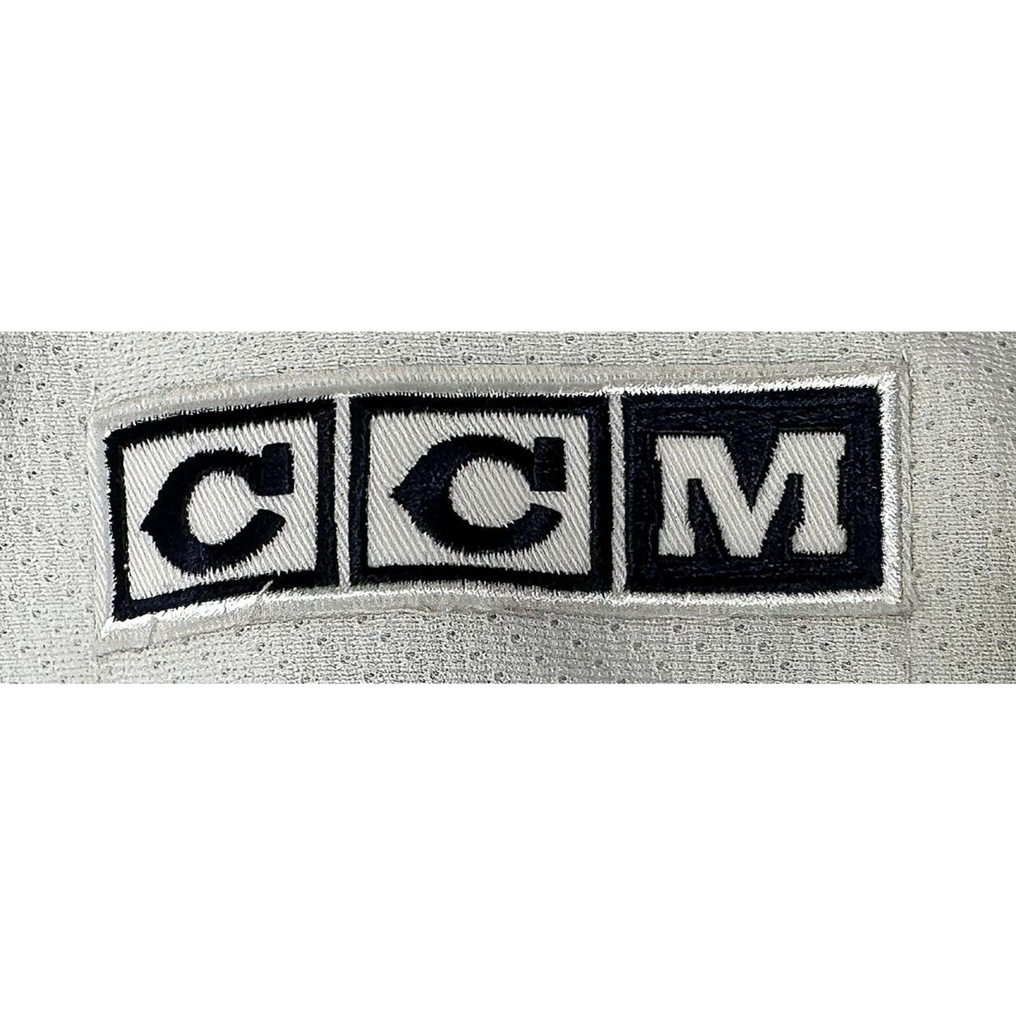 CCM NHL SIZE- M -ICE HOCKEY JERSEYS .