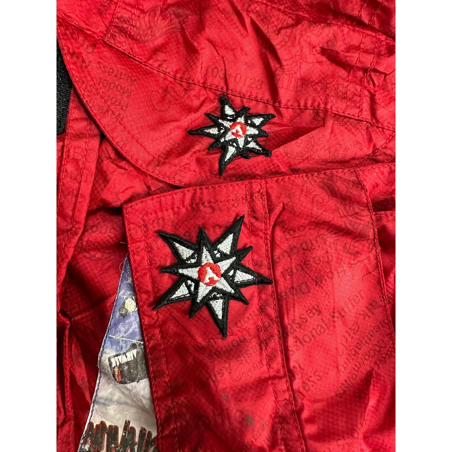 AIRWALK SKI WEAR HEAVYDUTY RED COLOR JACKET SIZE L