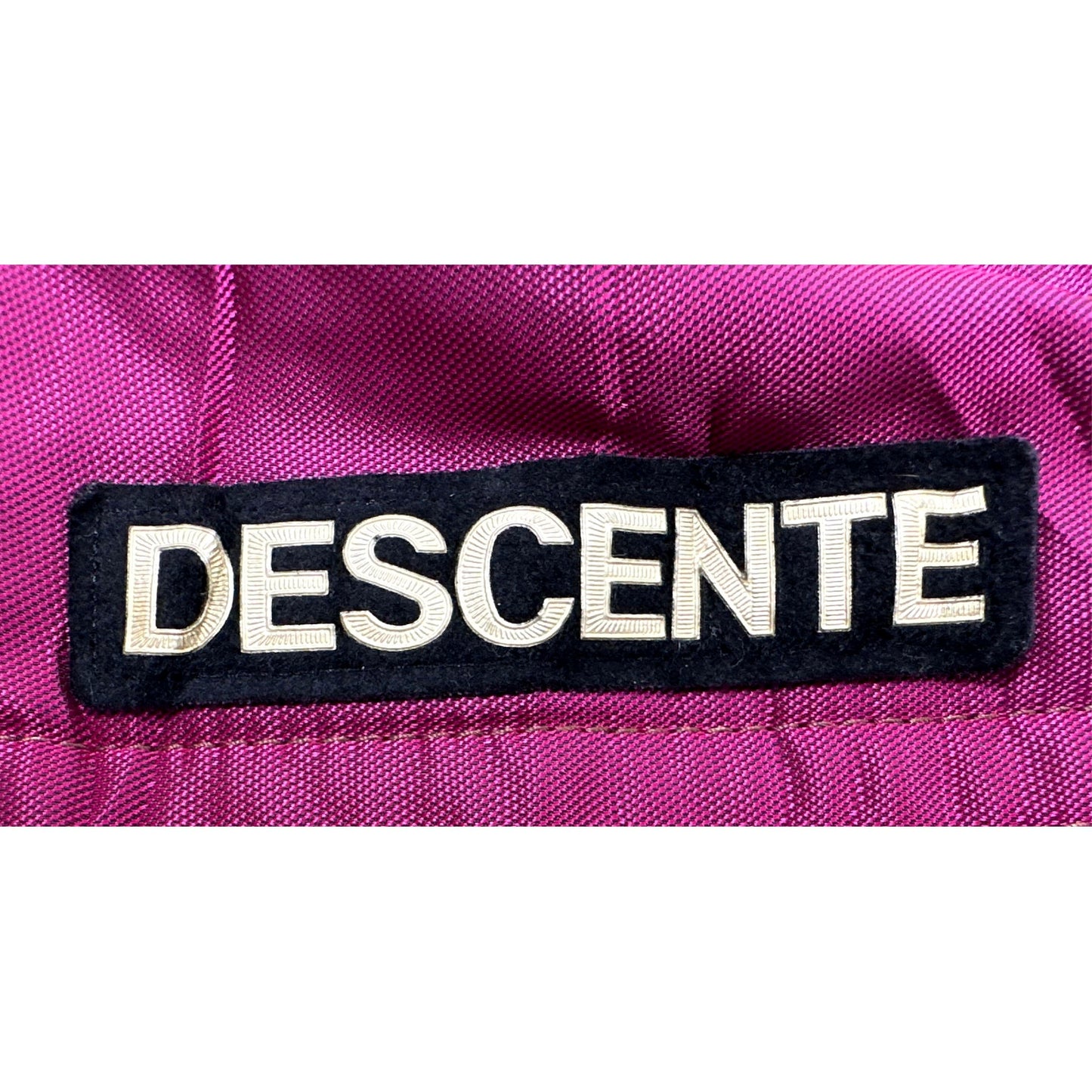 DESCENTE MULTICOLOR AND MULTI POCKET HEAVYDUTY PREMIUM JACKET SIZE XL