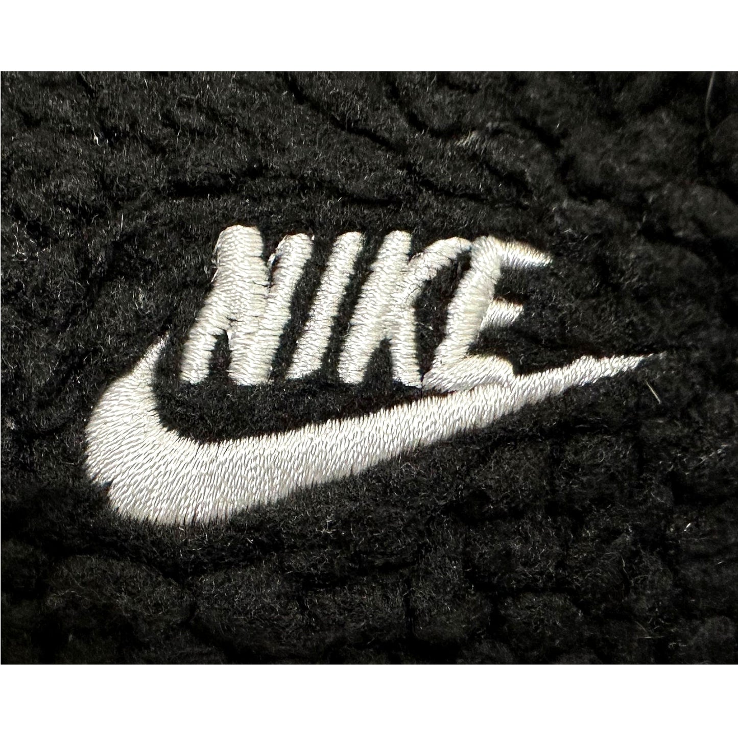 NIKE FUR PREMIUM LIMITED EDITION JACKET SIZE XL