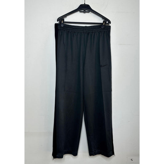 NIKE DRYFIT TRACK PANT SIZE M