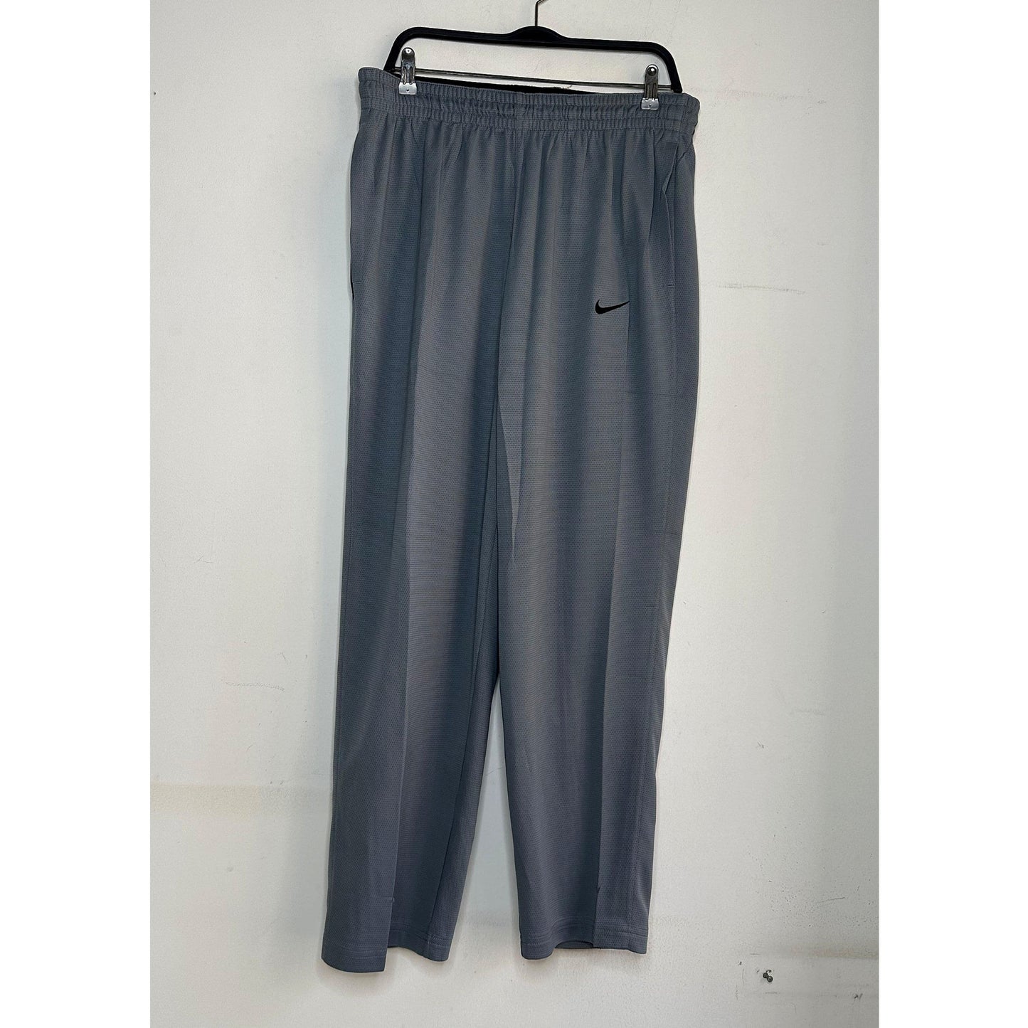 NIKE GREY TRACK PANT SIZE L