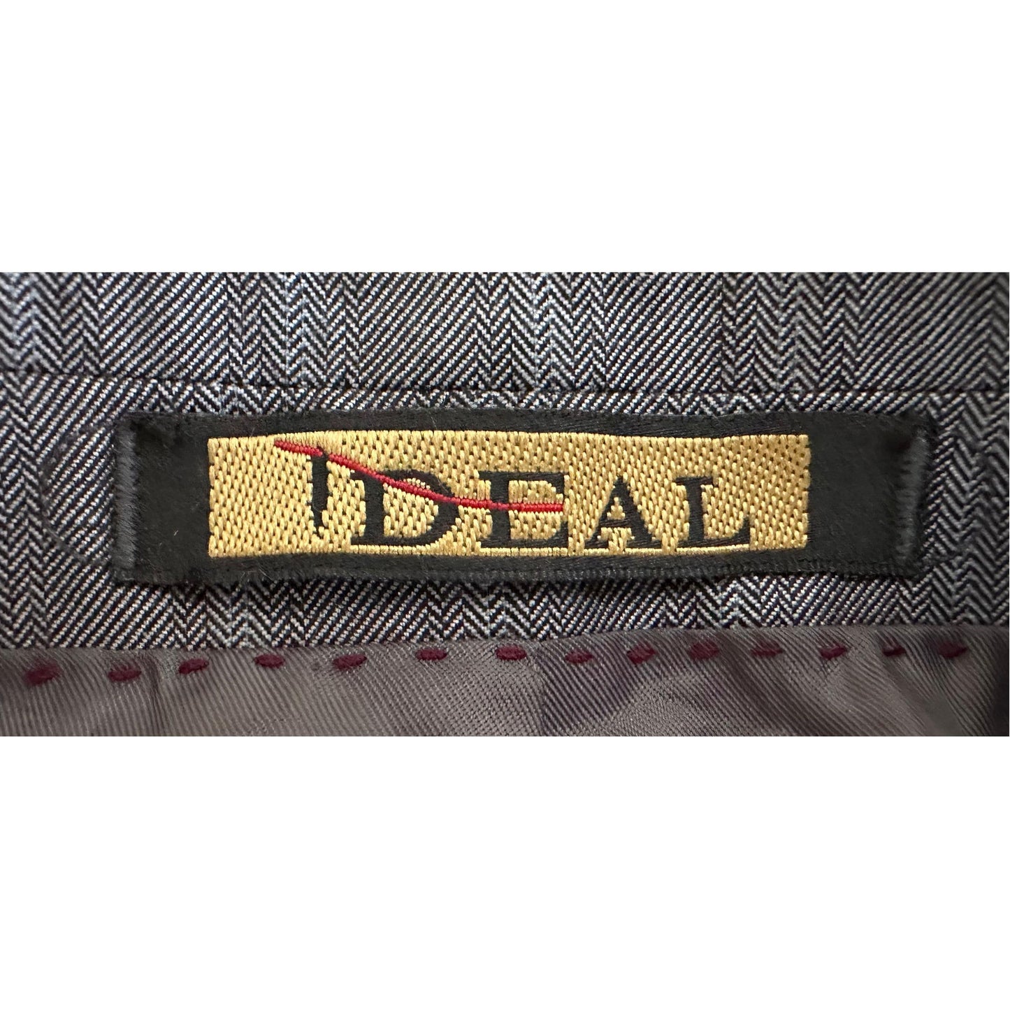 I,DEAL(ITALY)MENS SUIT SIZE L