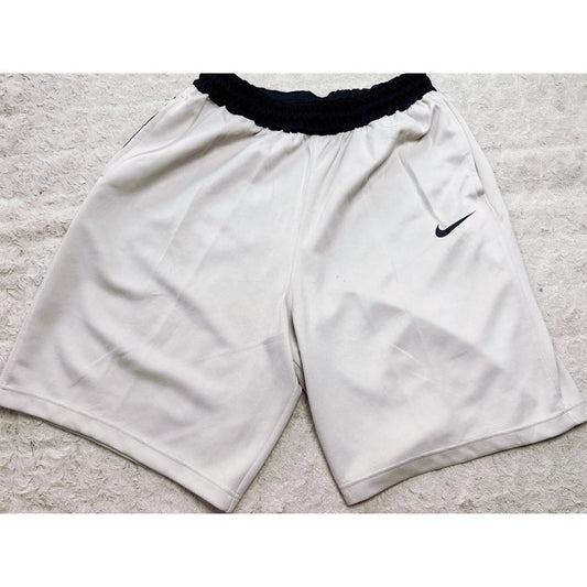 NIKE WHITE PREMIUM SHORTS SIZE XL