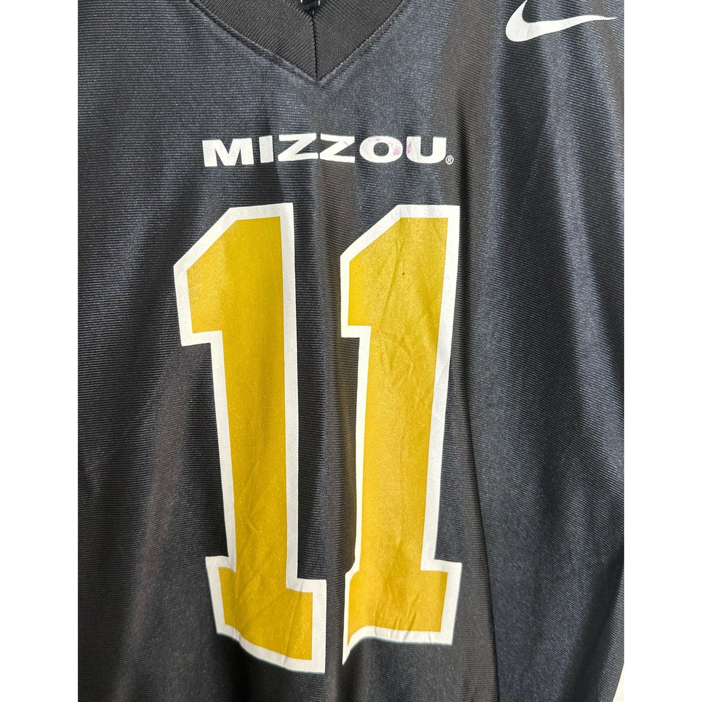 NIKE MIZZOU NO 11 SIZE-M NFL JERSEYS