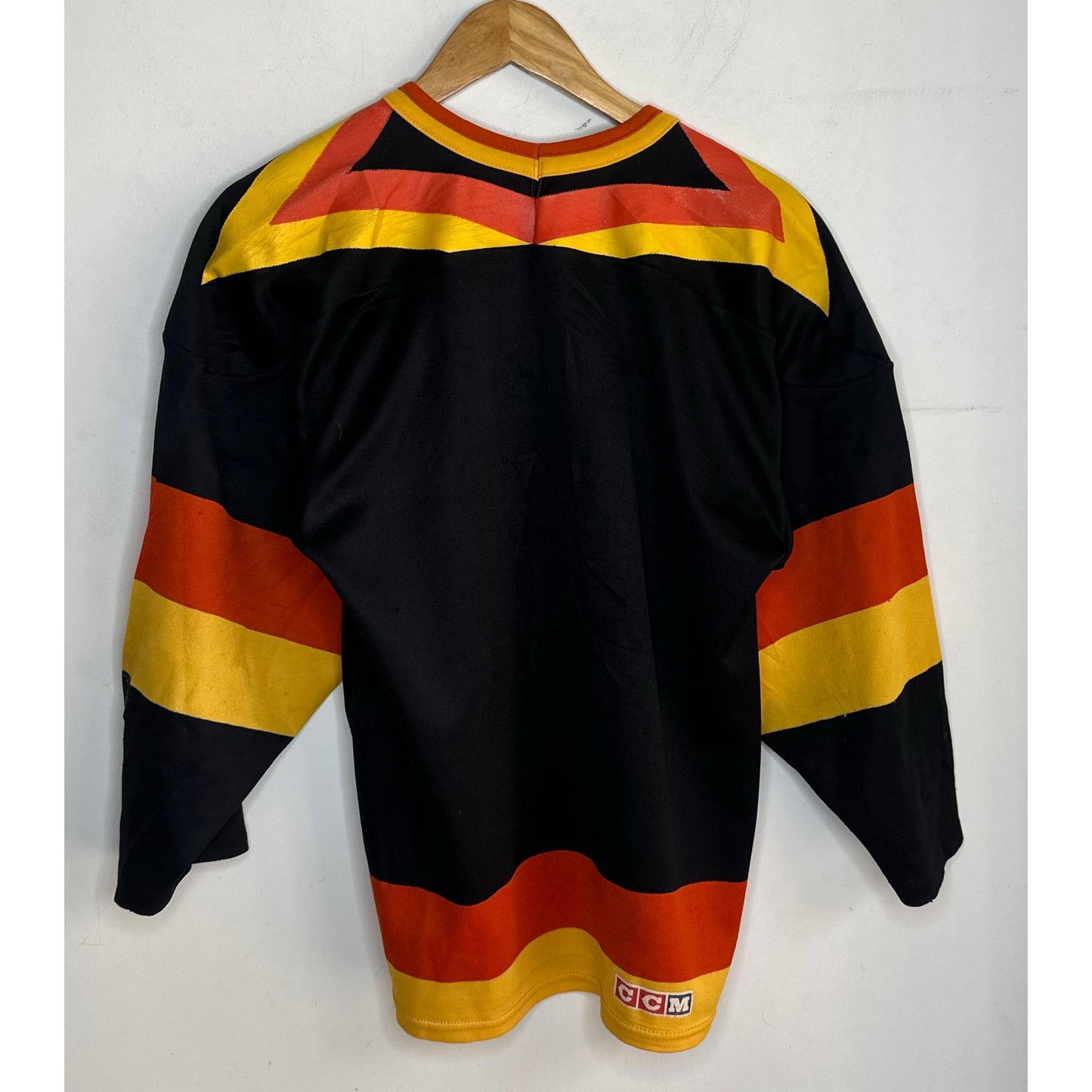 CCM  ANUCKE SIZE- M-ICE HOCKEY JERSEYS