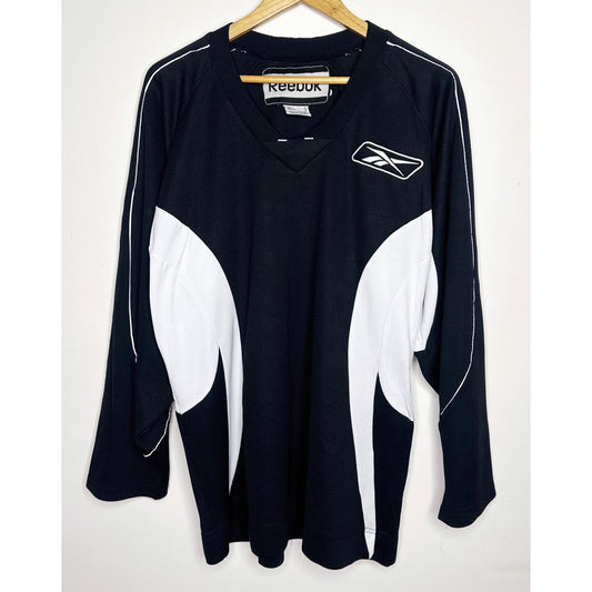 REEBOK BLACK AND WHITE PREMIUM ICE HOCKEY SIZE XL