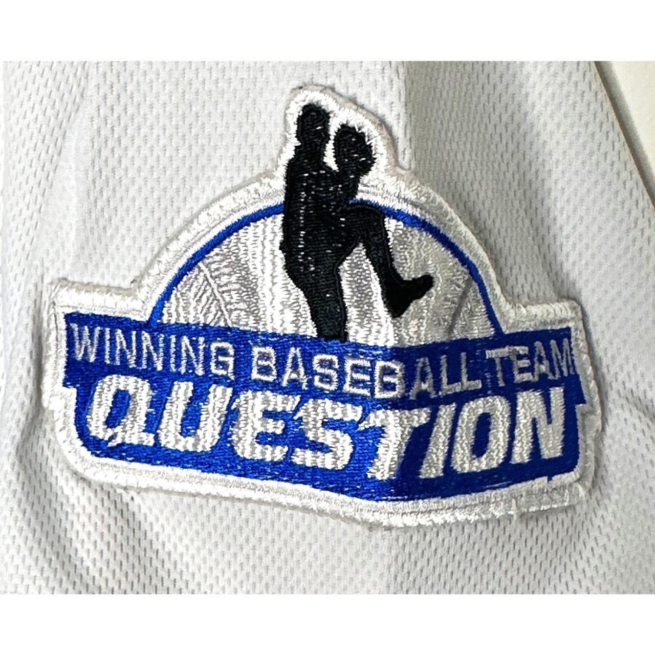 WINNING BASEBALL TEAM QUESTION SIZE-M BASEBALL JERSEYS./