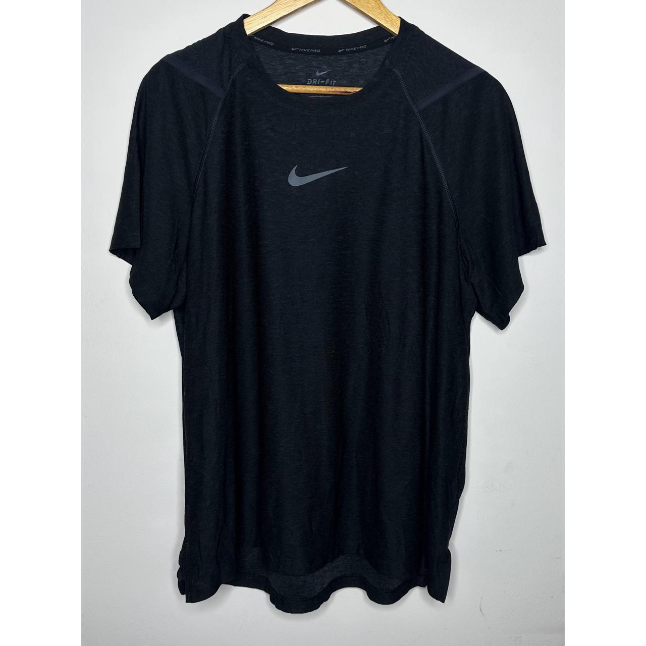 NIKE BLACK PREMIUM DRI-FIT TEE SIZE XL