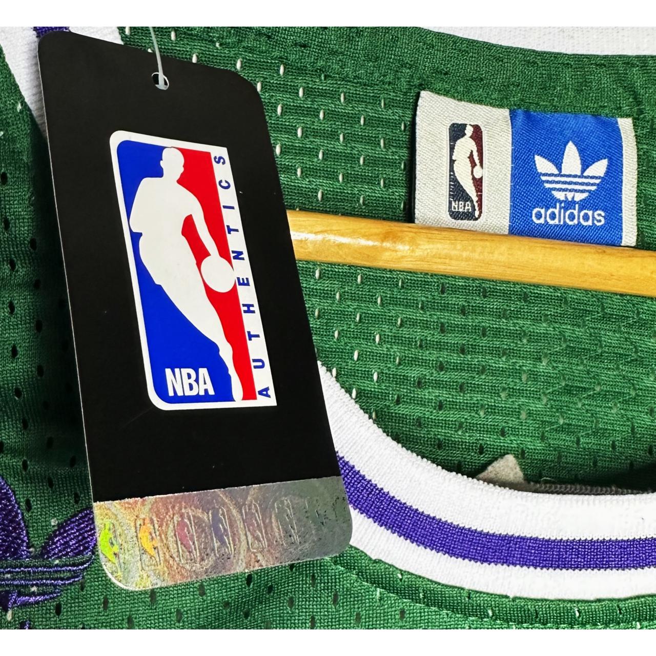 ADIDAS LAKERS HARDWOOD CLASSICS BRYANT BASKETBALL JERSEY