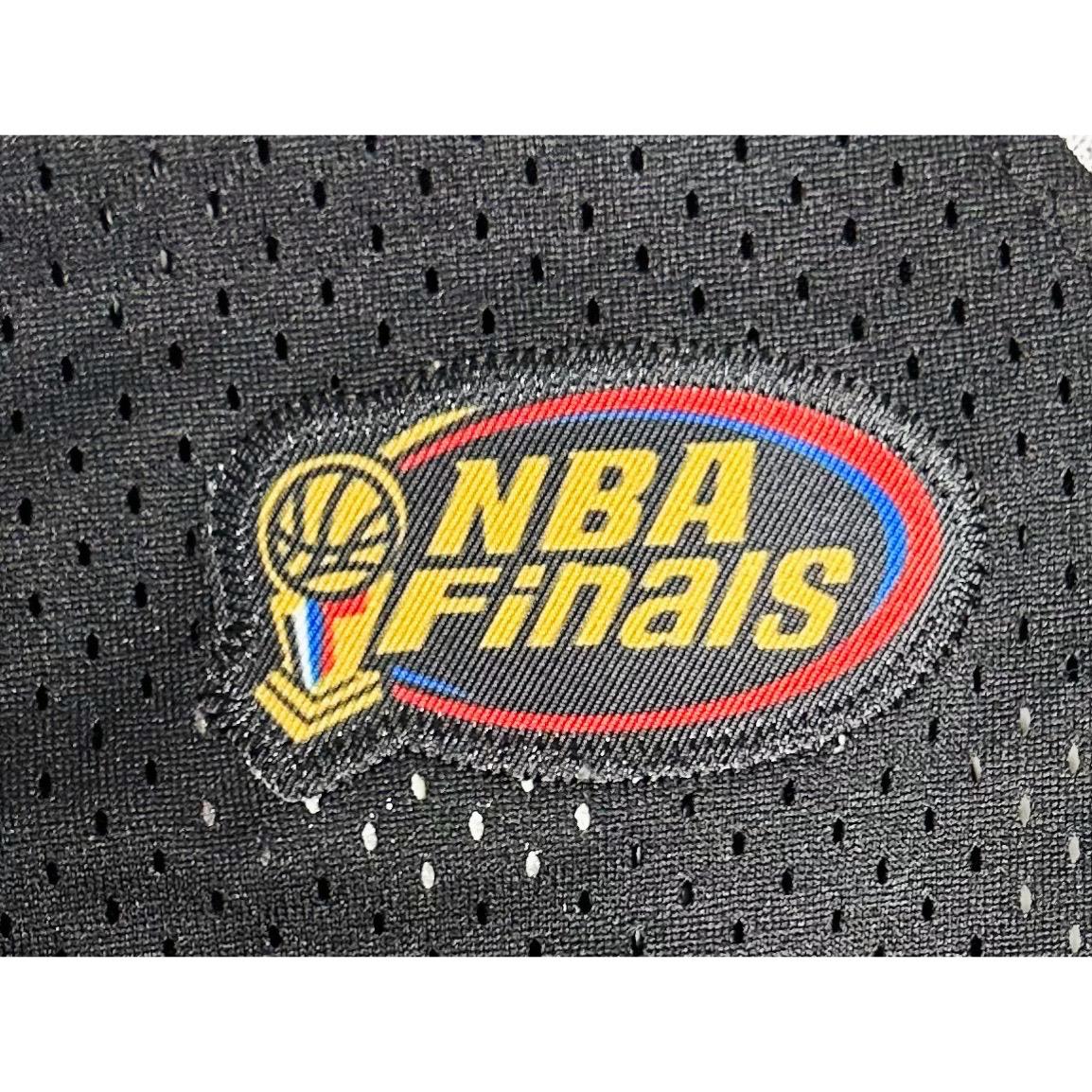 MICHAEL JORDAN NBA FINALS BULLS NO 23 BASKETBALL JERSEY SIZE 2XL