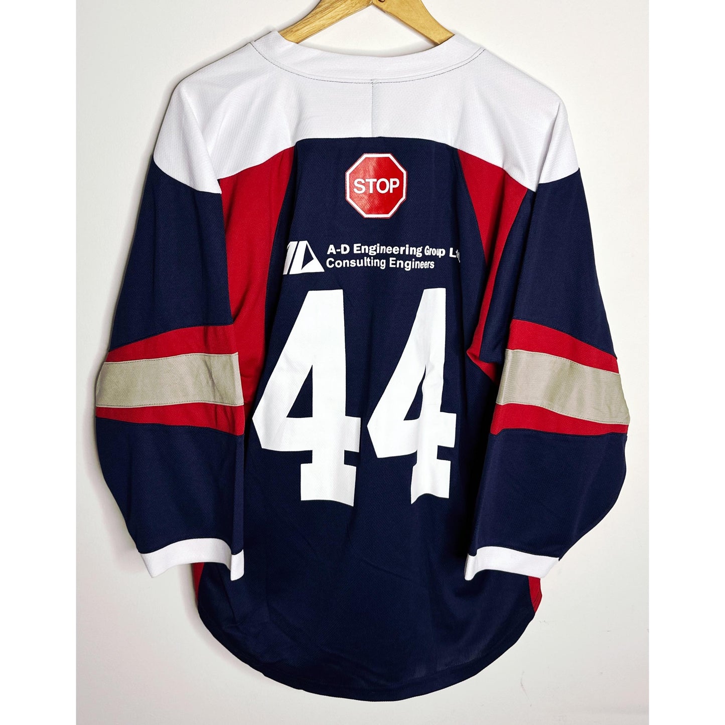 EAST GWILLIMBURY EAGLES NO 44 SIZE- XL-ICE HOCKEY JERSEYS