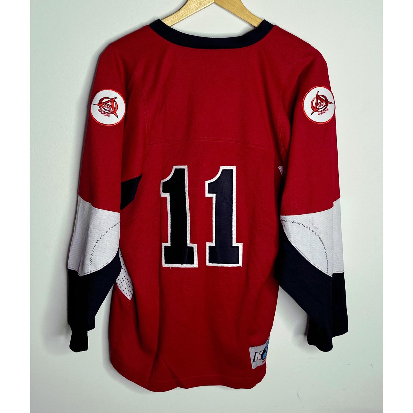 AEROS OAKRIDGE NO 11 SIZE- L-ICE HOCKEY JERSEYS