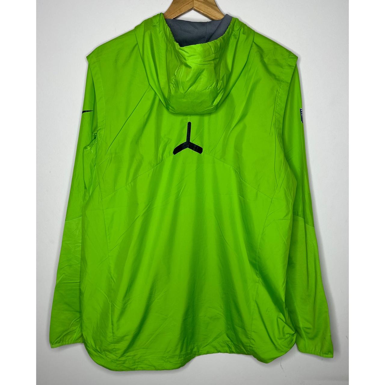 NIKE ONFIELD APPAREL LIGHTWEIGHT WINDBREAKER – BREATHABLE, WATER-RESISTANT JACKET FOR ACTIVE OUTDOOR WEAR SIZE XL
