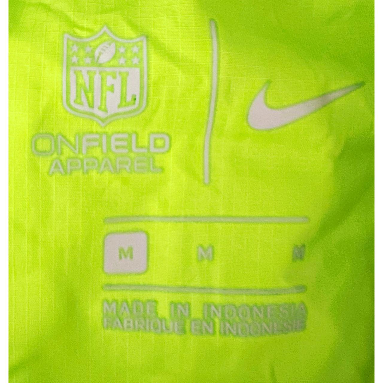 NIKE ONFIELD APPAREL LIGHTWEIGHT WINDBREAKER – BREATHABLE, WATER-RESISTANT JACKET FOR ACTIVE OUTDOOR WEAR SIZE XL