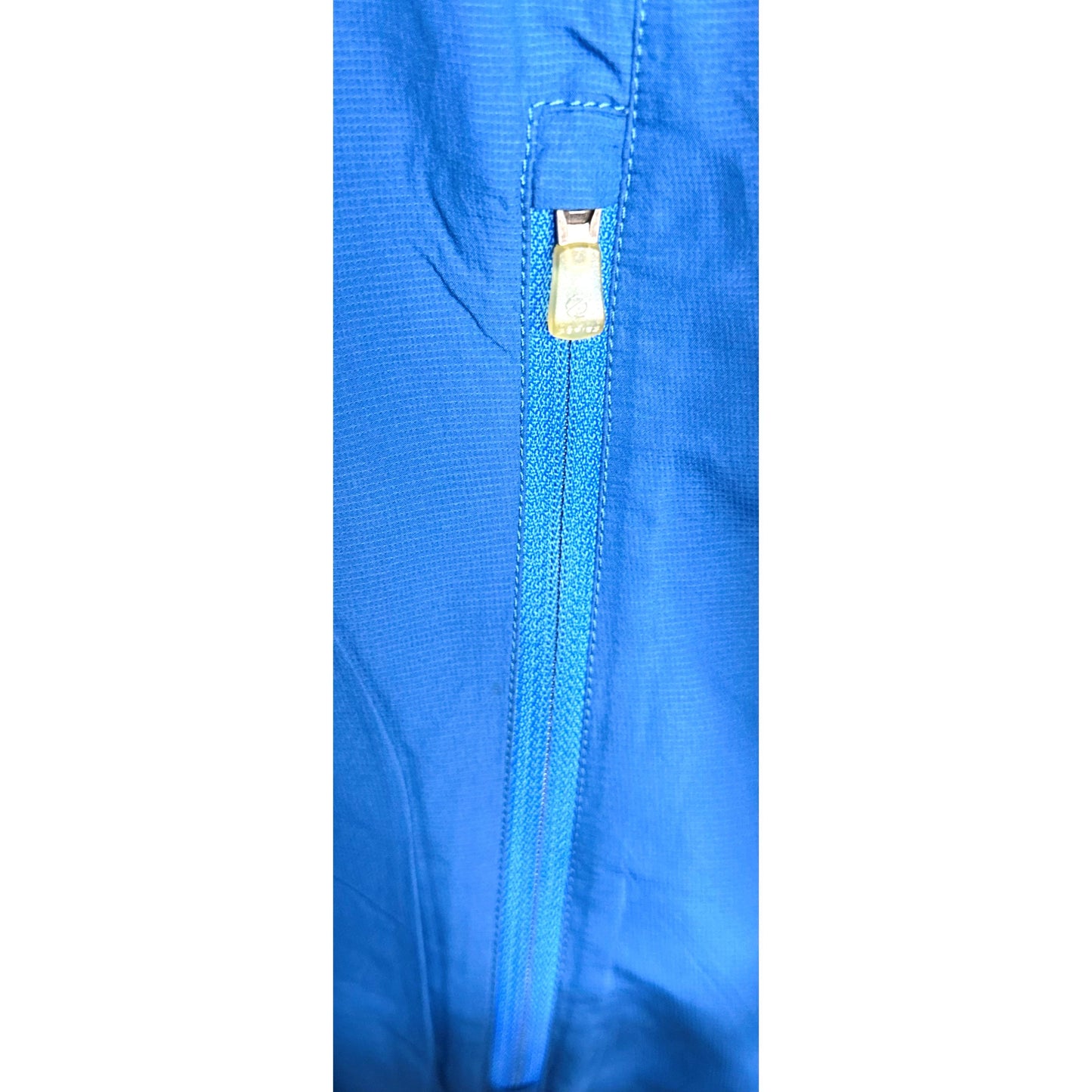 THE NORTH FACE FLIGHT SERIES LIGHTWEIGHT WINDBREAKER – BREATHABLE, WATER-RESISTANT JACKET FOR ACTIVE OUTDOOR WEAR SIZE XL