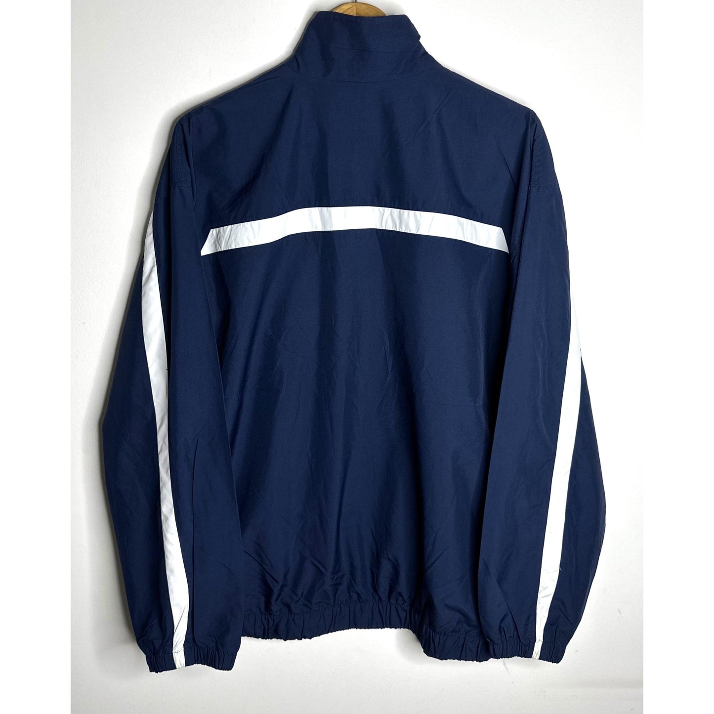 NIKE FOOTBALL LIGHTWEIGHT WINDBREAKER – BREATHABLE, WATER-RESISTANT JACKET FOR ACTIVE OUTDOOR WEAR SIZE XL -