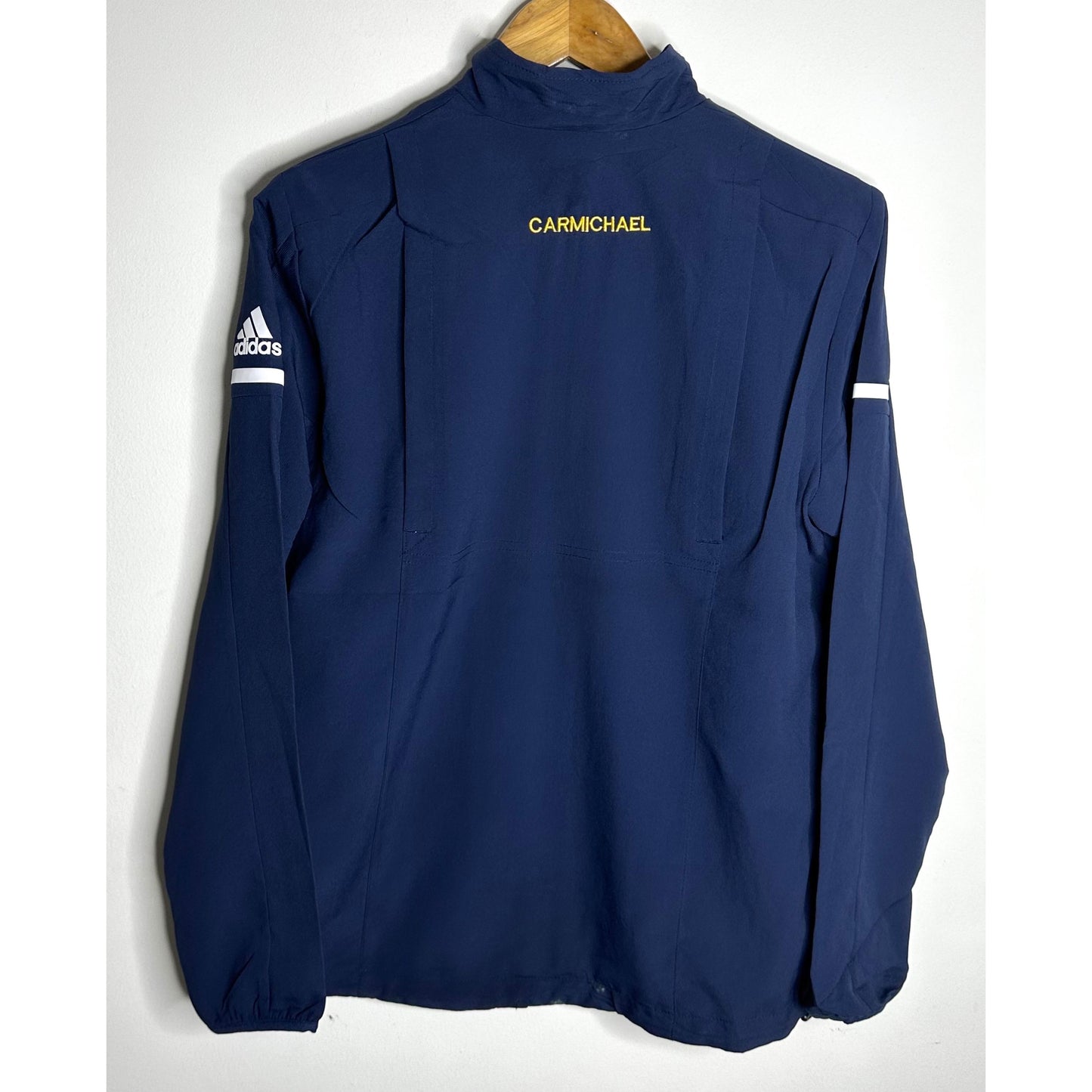 ADIDAS CARMICHAEL LIGHTWEIGHT WINDBREAKER – BREATHABLE, WATER-RESISTANT JACKET FOR ACTIVE OUTDOOR WEAR SIZE M -