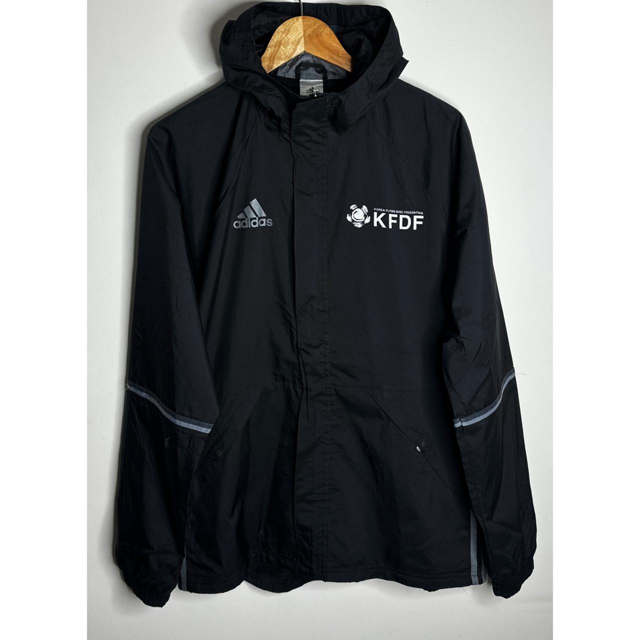 ADIDAS LIGHTWEIGHT WINDBREAKER – BREATHABLE, WATER-RESISTANT JACKET FOR ACTIVE OUTDOOR WEAR SIZE L