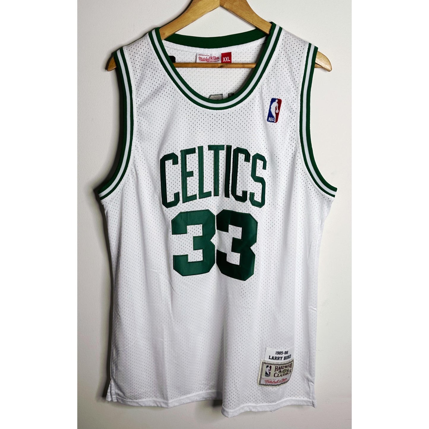 MITCHELL & NESS CELTICS BIRD NO 33 WHITE GREEN PREMIUM BASKETBALL JERSEY