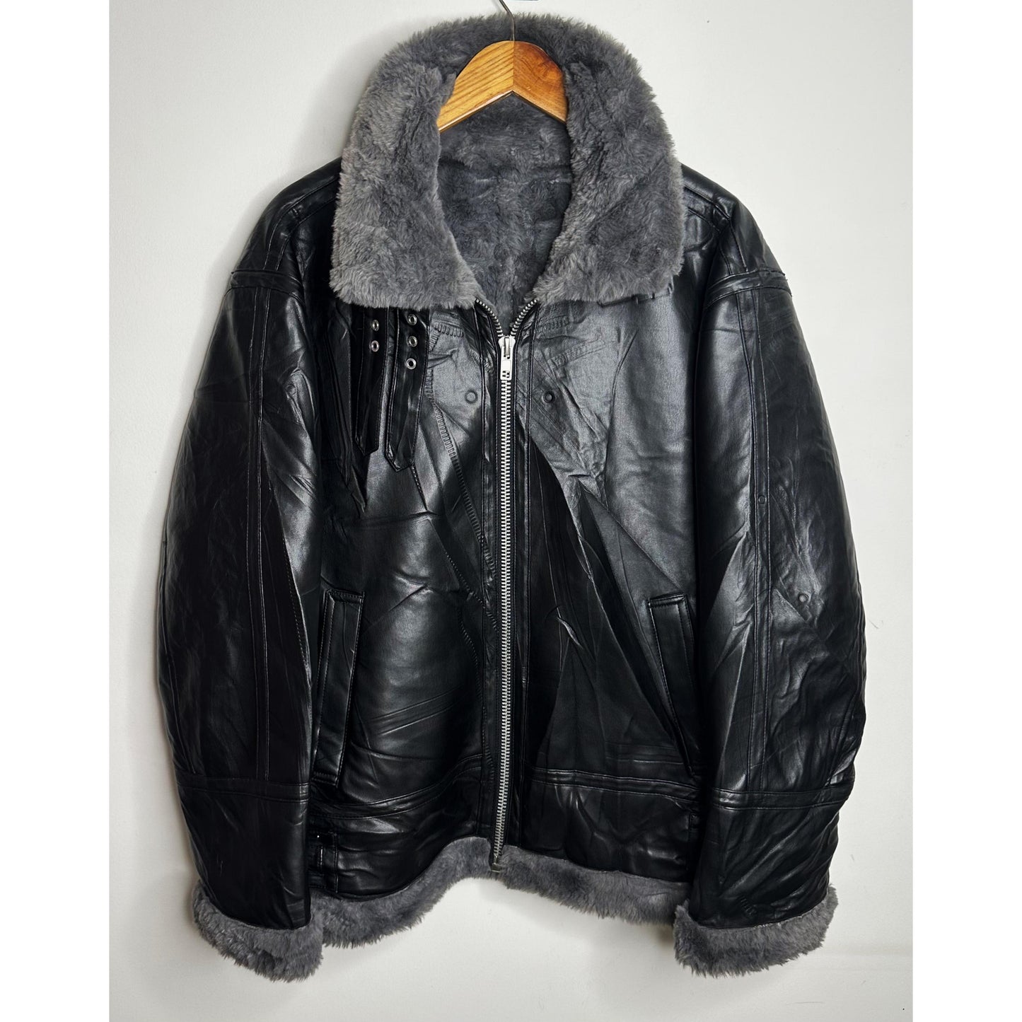 Men’s Premium Black Leather Aviator Jacket with Plush Fur Collar – Luxury Winter Wear with Adjustable Belted Waist