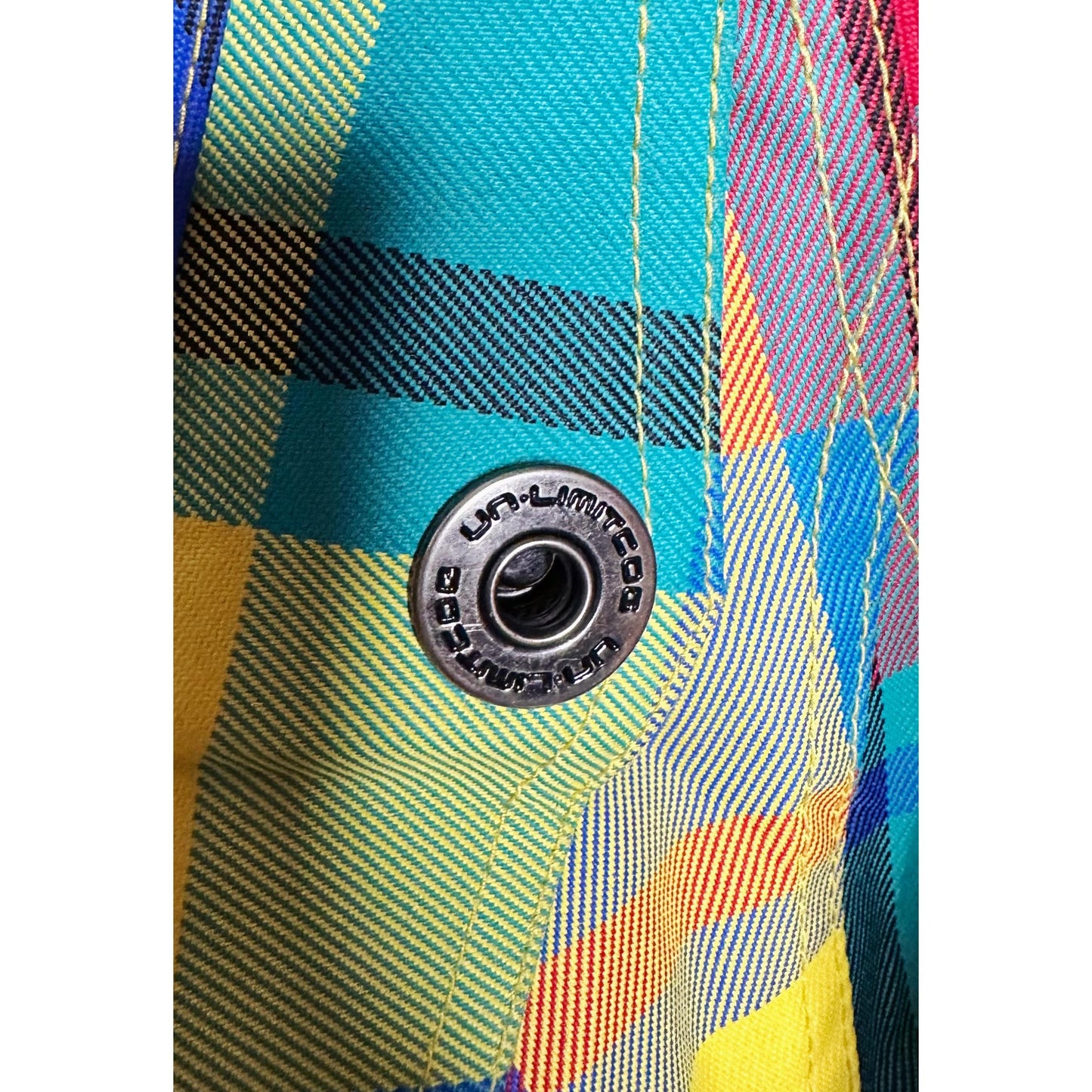 UN-LIMITED G LUXURY VIBRANT PLAID SNOWBOARD SKI JACKET MEDIUM MENS