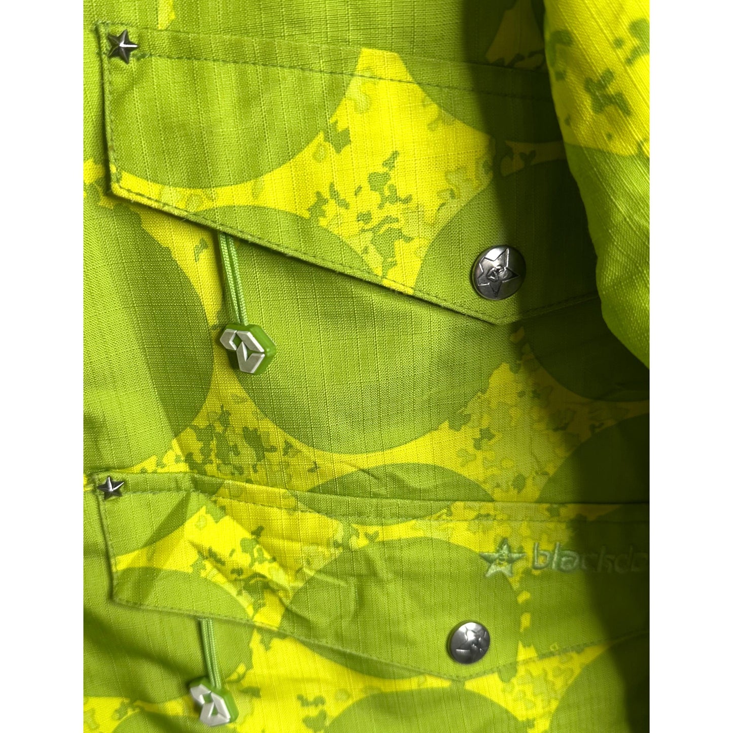 BLACK DOT PREMIUM SKI JACKET FOR MEN | GREEN PRINTED WINTER SNOW JACKET