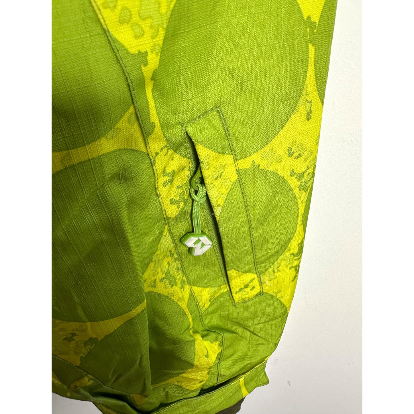 BLACK DOT PREMIUM SKI JACKET FOR MEN | GREEN PRINTED WINTER SNOW JACKET