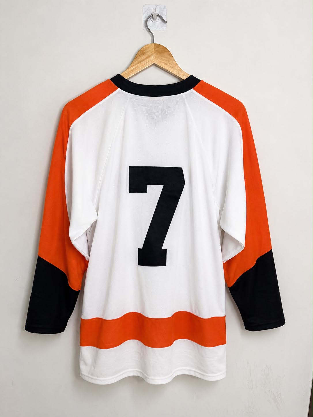 Philadelphia Flyers Vintage NHL Ice Hockey Jersey – White | Premium Edition | Size M