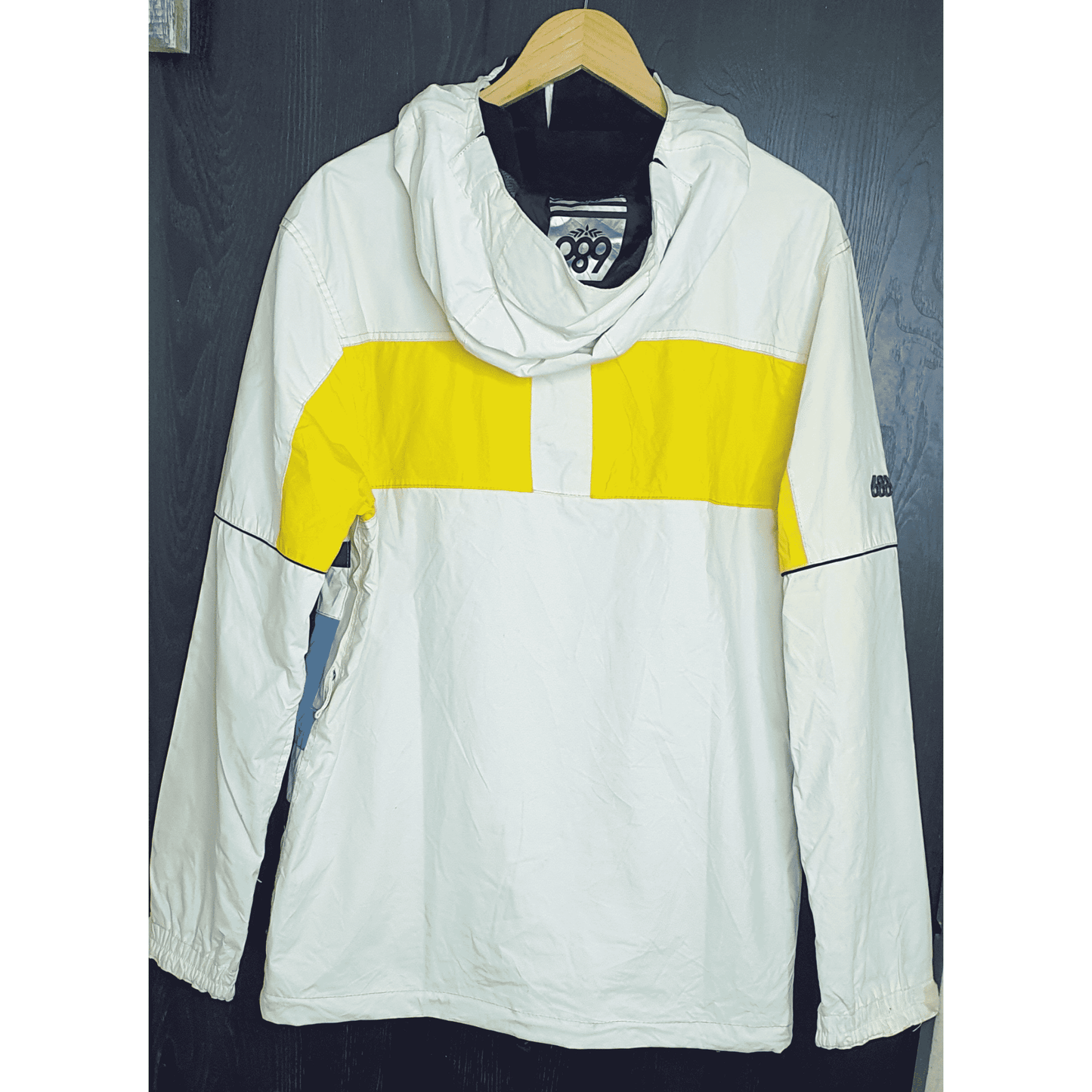 INFIYDRY WHITE COLOUR PRINT JACKET