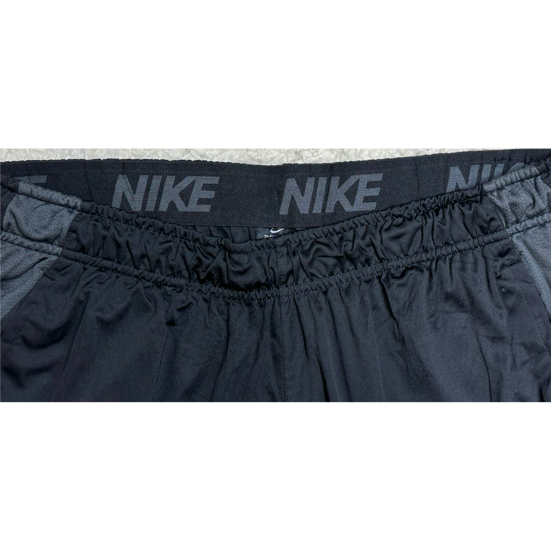 NIKE BLACK SIZE 2X SHORTS