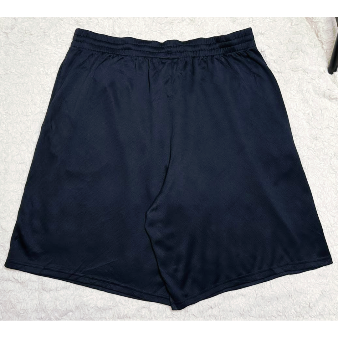 UNDER ARMOUR BLACK SIZE L SHORTS