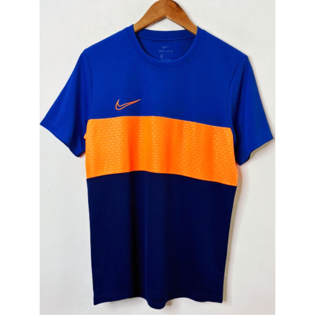 NIKE SIZE M DRI FIT SPORTS TEE