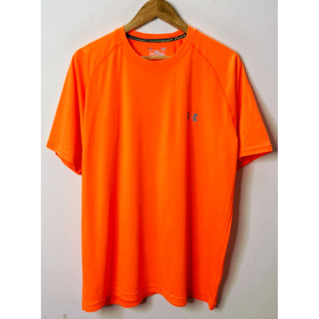 UNDER ARMOUR ORANGE SIZE M DRI FIT SPORTS TEE