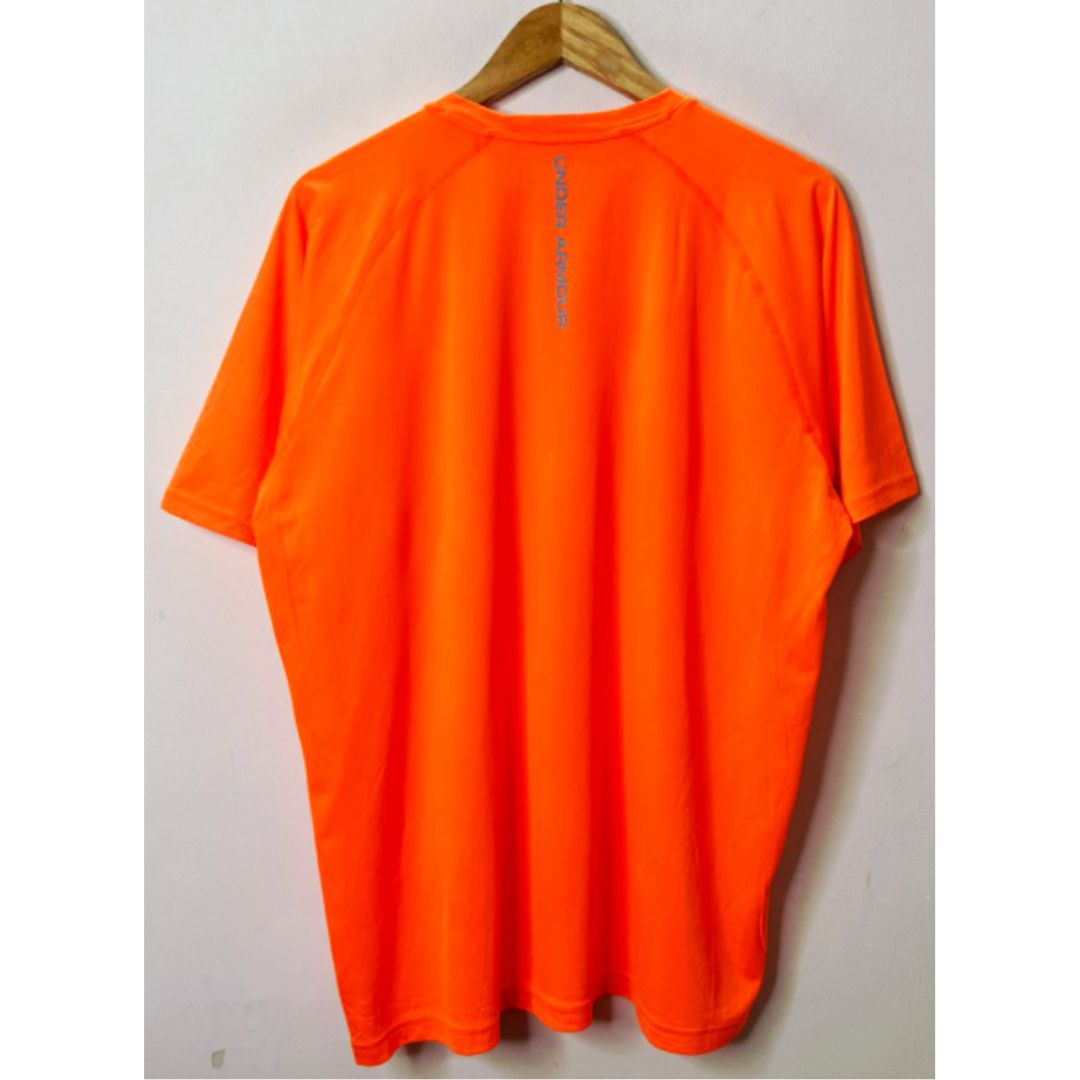 UNDER ARMOUR ORANGE SIZE M DRI FIT SPORTS TEE